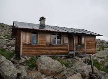 switzerland/engadin/landmark/chamanna-da-boval-cas