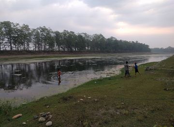 nepal/chitwan-national-park/landmark/shivaghat-beach