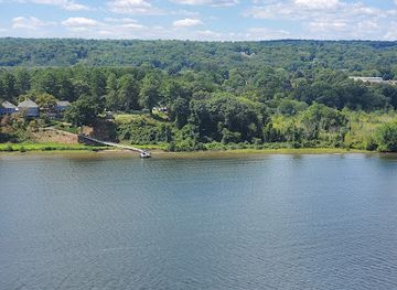 connecticut/housatonic-valley/landmark/gillette-castle