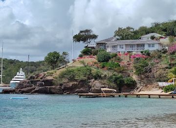 antigua-and-barbuda/all-saints/landmark/galleon-beach