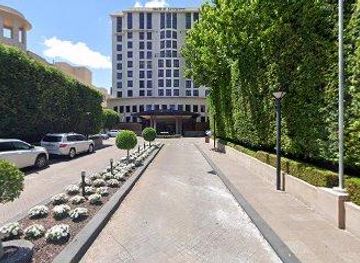 australia/central-west/landmark/5-parliament-square