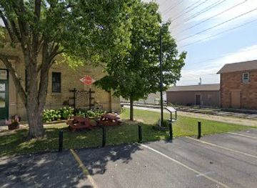 wisconsin/great-river-road/landmark/wisconsin-state-historical-marker-190-east-troy-railroad