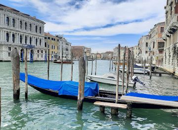 italy/venice-lido/landmark/monument-to-paolo-sarpi