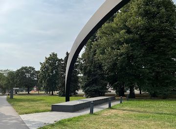 estonia/laane-county/landmark/the-broken-line-monument