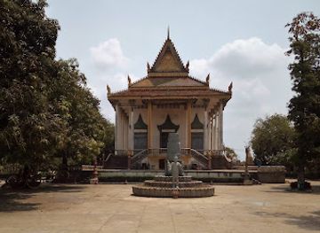 cambodia/kratie/landmark/phnom-sambok-pagoda