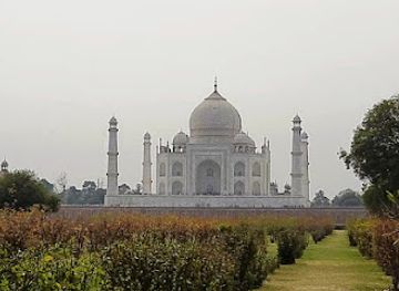 india/agra/taj-ganj/landmark/mehtab-bagh