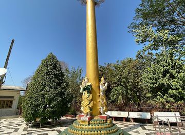 myanmar-burma/golden-rock/landmark/kyaik-pun-pagoda