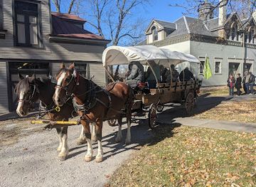 missouri/independence/landmark/pioneer-trails-adventures