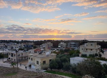 cyprus/paphos/kato-paphos/landmark/fabrika-hill-panoramic-viewing-platform