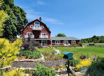 wisconsin/sturgeon-bay/landmark/chanticleer-guest-house