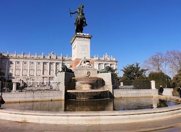 spain/castile-la-mancha/landmark/monument-to-felipe-iv
