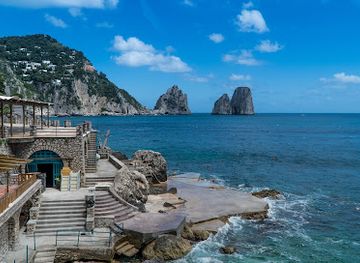 italy/capri/landmark/la-canzone-del-mare