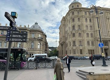azerbaijan/baku/icherisheher/landmark/clock-tower