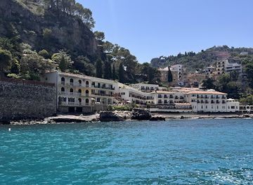 italy/taormina/landmark/boat-experience-taormina