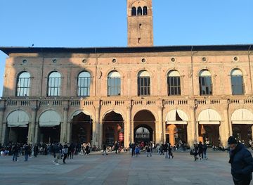 italy/bologna/landmark/basilica-di-san-francesco
