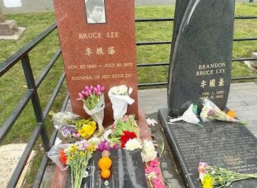 washington/bellevue/landmark/lake-view-cemetery