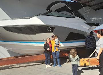 paraguay/asuncion/centro/landmark/plaza-de-la-republica