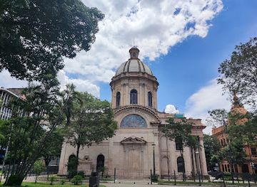 paraguay/asuncion/landmark/plaza-de-los-heroes