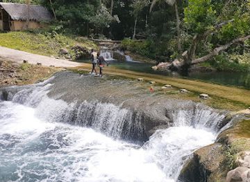 vanuatu/maewo-island/landmark/naone-waterfall