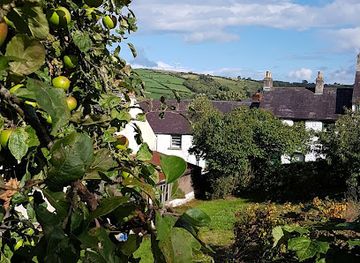 ireland/giant-s-causeway/landmark/national-trust-glenoe
