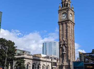 united-kingdom/belfast/queens-quarter/attraction/queen-s-square