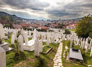 bosnia-and-herzegovina/sarajevo-surroundings/landmark/alifakovac-cemetery
