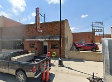 nebraska/norfolk/landmark/jerry-s-hilltop