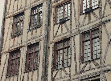 france/paris/landmark/11-rue-francois-miron