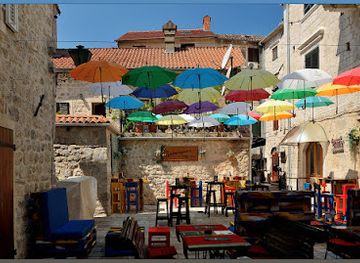 montenegro/kotor/landmark/karampana-caffe-bar