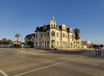 namibia/swakopmund/landmark/kucki-s-pub