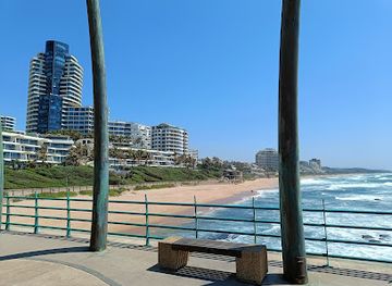 south-africa/route-62/landmark/umhlanga-main-beach