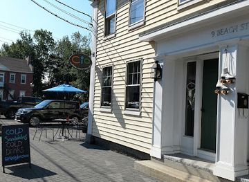 maine/saco/landmark/social-house-kitchen