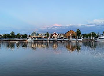 wisconsin/sheboygan/landmark/harry-s-prohibition-bistro