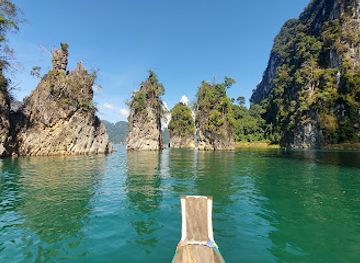thailand/khao-sok-national-park/landmark/khao-sam-kloe