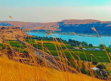 washington/central-washington/landmark/welcome-to-washington-state-sign
