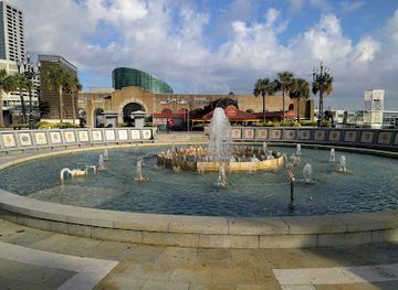 louisiana/new-orleans/central-business-district/landmark/spanish-plaza