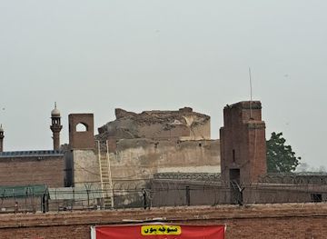 pakistan/multan/landmark/ruins-of-parhaland-temple
