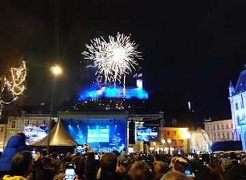 slovenia/ljubljana/landmark/kongresni-trg