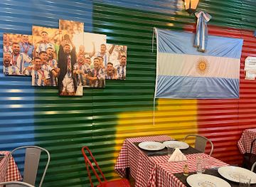 argentina/puerto-iguazu/landmark/bodegon-caminito