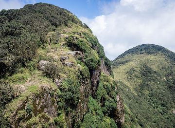 sri-lanka/knuckles-mountain-range/landmark/knuckles-fourth-peak