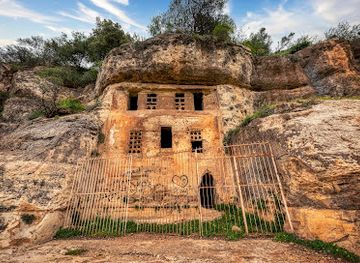 jordan/eastern-desert/landmark/muallaqat-al-dayr