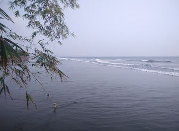 cameroon/tiko-beach/landmark/batoke-beach