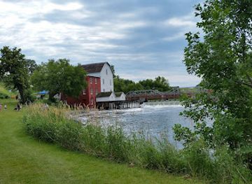 minnesota/otter-tail-lakes-country/landmark/phelps-mill-park