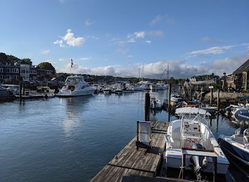 maine/kennebunkport/landmark/arundel-wharf-seafood-cocktail-bar-craft-beer