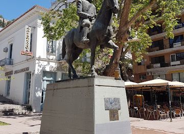 greece/lamia/landmark/statue-of-aris-velouchiotis