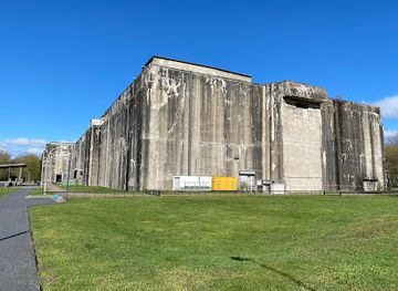 germany/bremen/landmark/valentin-submarine-pens