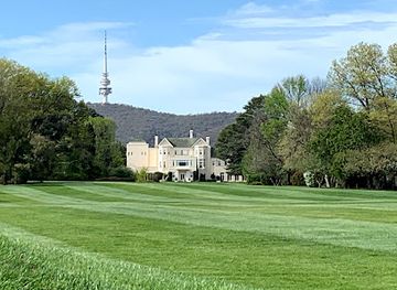 australia/canberra/landmark/government-house-lookout