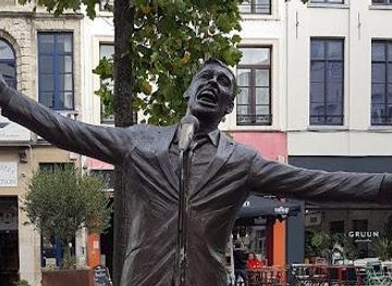 belgium/antwerp/landmark/l-envol-statue-de-jacques-brel