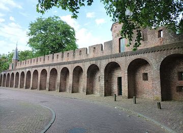 netherlands/amersfoort/landmark/middeleeuwse-stadsmuur-amersfoort