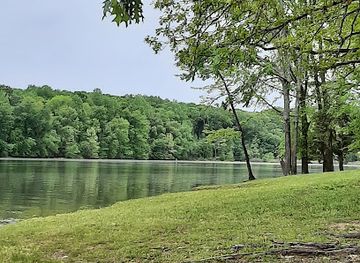 kentucky/land-between-the-lakes-national-recreation-area/landmark/taylor-bay-backcountry-area-boat-ramp-at-land-between-the-lakes